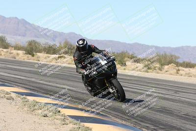 media/Dec-04-2025-Racers Edge (Thu) [[5ebc9f124d]]/3-B Group/3-Session 2 (Turn 7 Inside)/